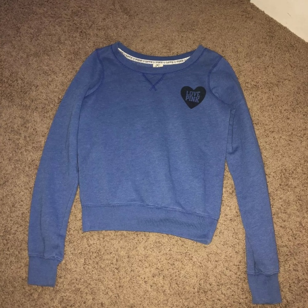 VS PINK sweater